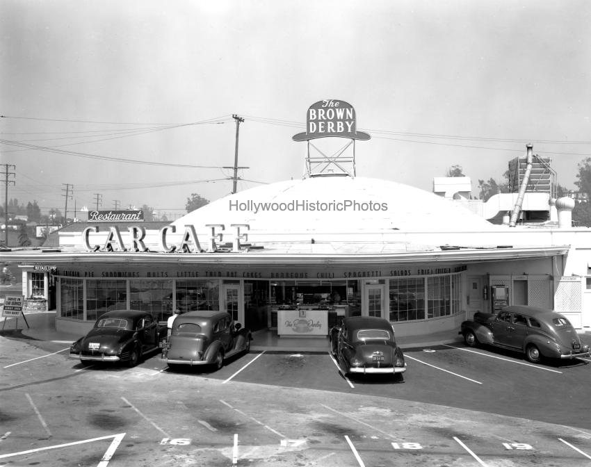 138B H2 Brown Derby Car Cafe 1941.jpg